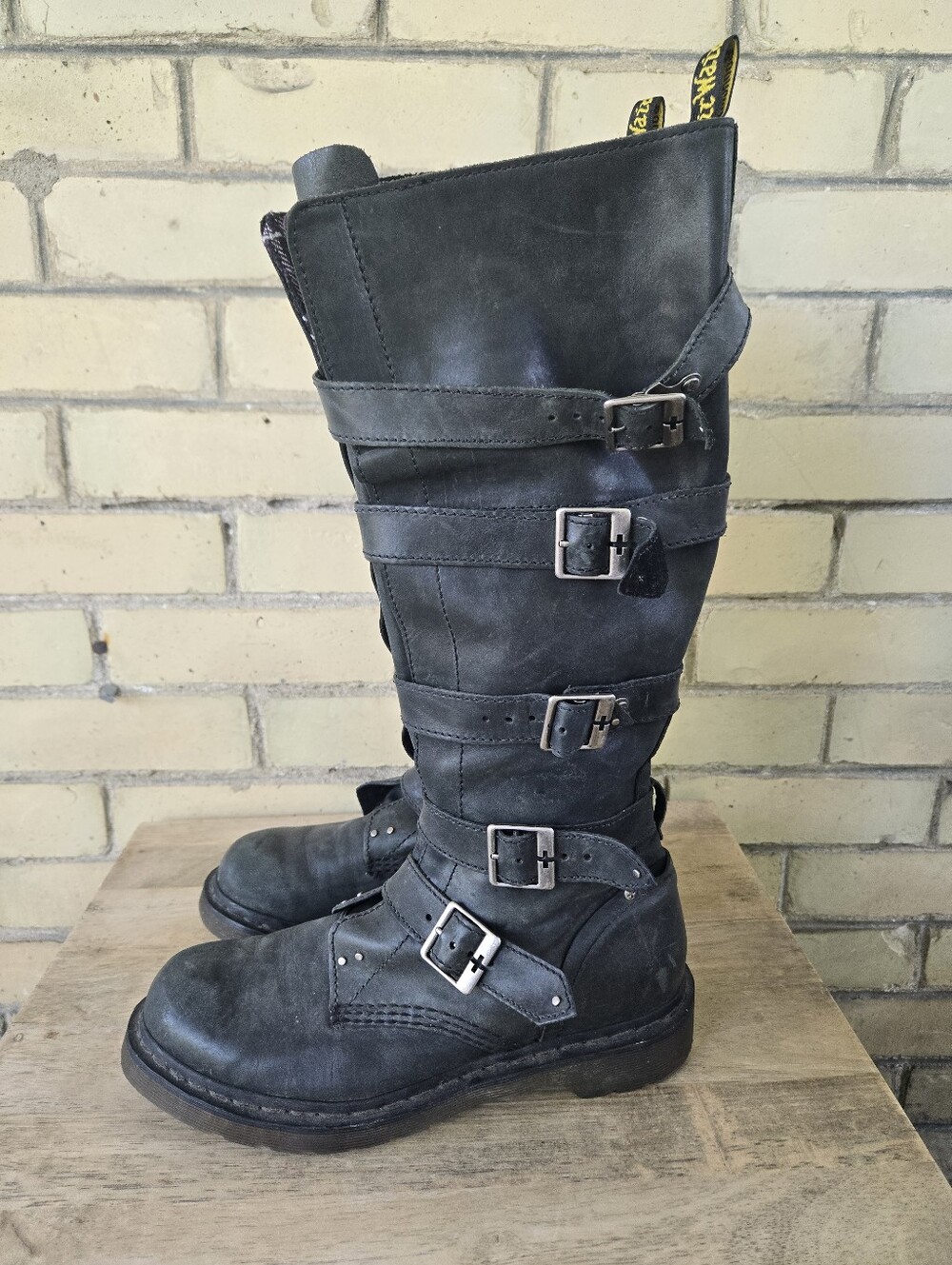 Dr. Martens Phina Boots